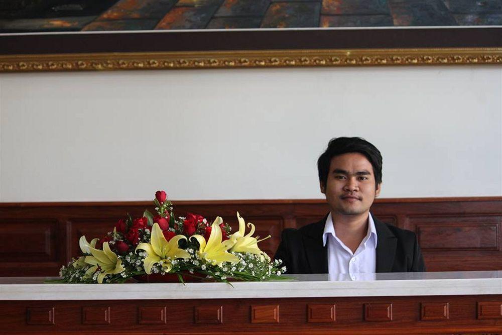 Huang Ting Hotel Phnom Penh Zewnętrze zdjęcie