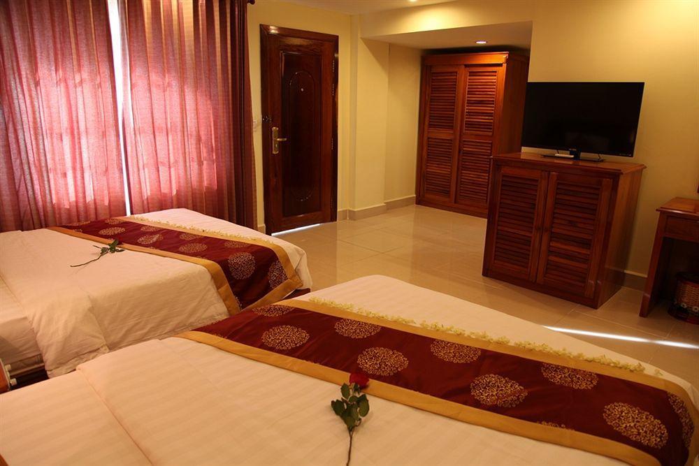 Huang Ting Hotel Phnom Penh Zewnętrze zdjęcie