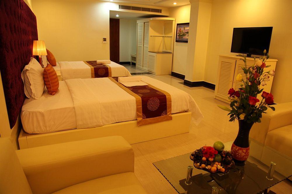 Huang Ting Hotel Phnom Penh Zewnętrze zdjęcie