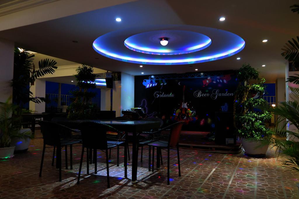 Huang Ting Hotel Phnom Penh Zewnętrze zdjęcie