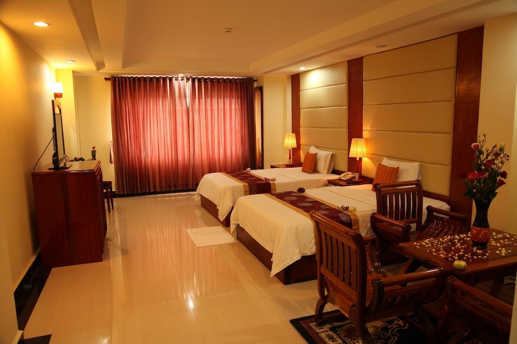 Huang Ting Hotel Phnom Penh Zewnętrze zdjęcie
