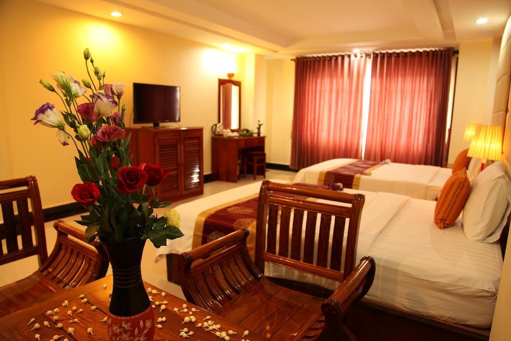 Huang Ting Hotel Phnom Penh Zewnętrze zdjęcie