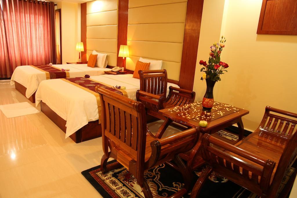 Huang Ting Hotel Phnom Penh Zewnętrze zdjęcie
