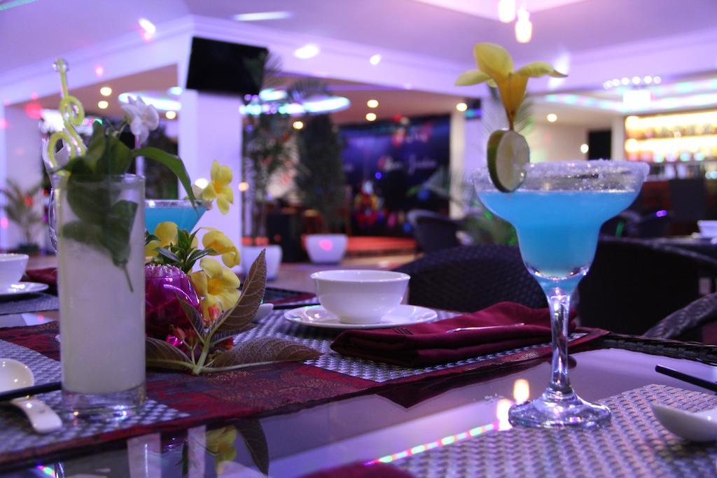 Huang Ting Hotel Phnom Penh Zewnętrze zdjęcie
