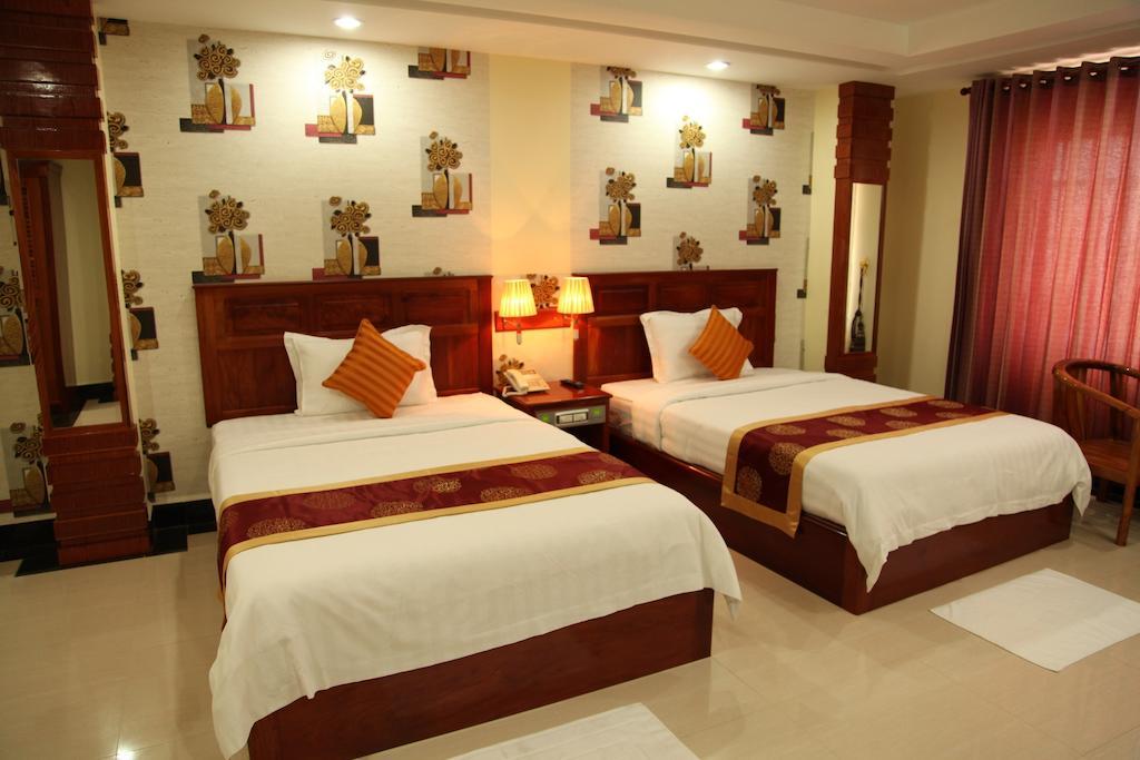 Huang Ting Hotel Phnom Penh Zewnętrze zdjęcie