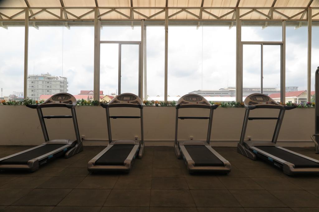 Huang Ting Hotel Phnom Penh Zewnętrze zdjęcie