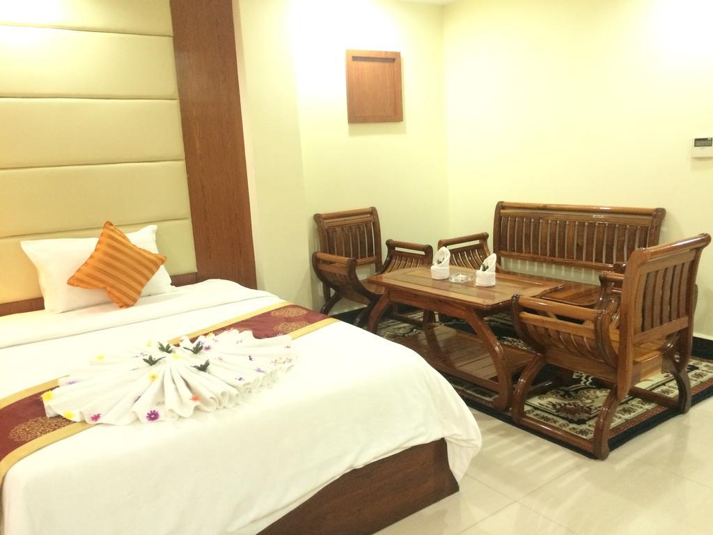 Huang Ting Hotel Phnom Penh Zewnętrze zdjęcie