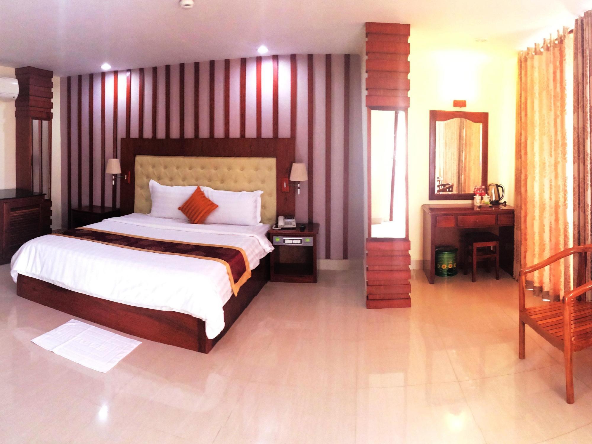 Huang Ting Hotel Phnom Penh Zewnętrze zdjęcie